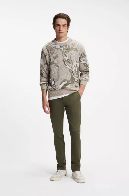 Chino Slim en satin de coton stretch
