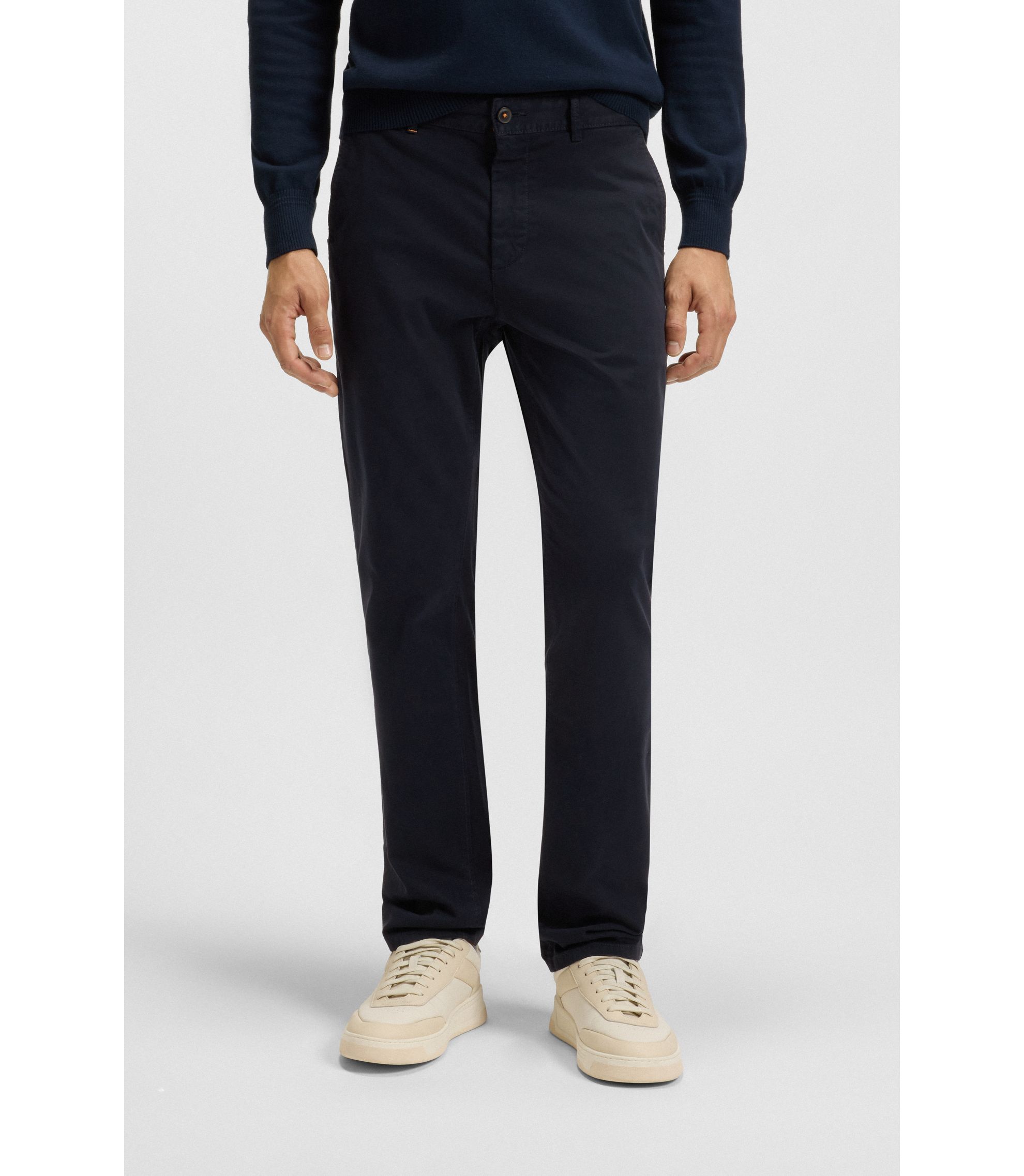 Slim-Fit Chino aus elastischem Baumwoll-Satin