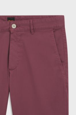 Slim-Fit Hose aus &uuml;berf&auml;rbtem elastischem Satin, Rot