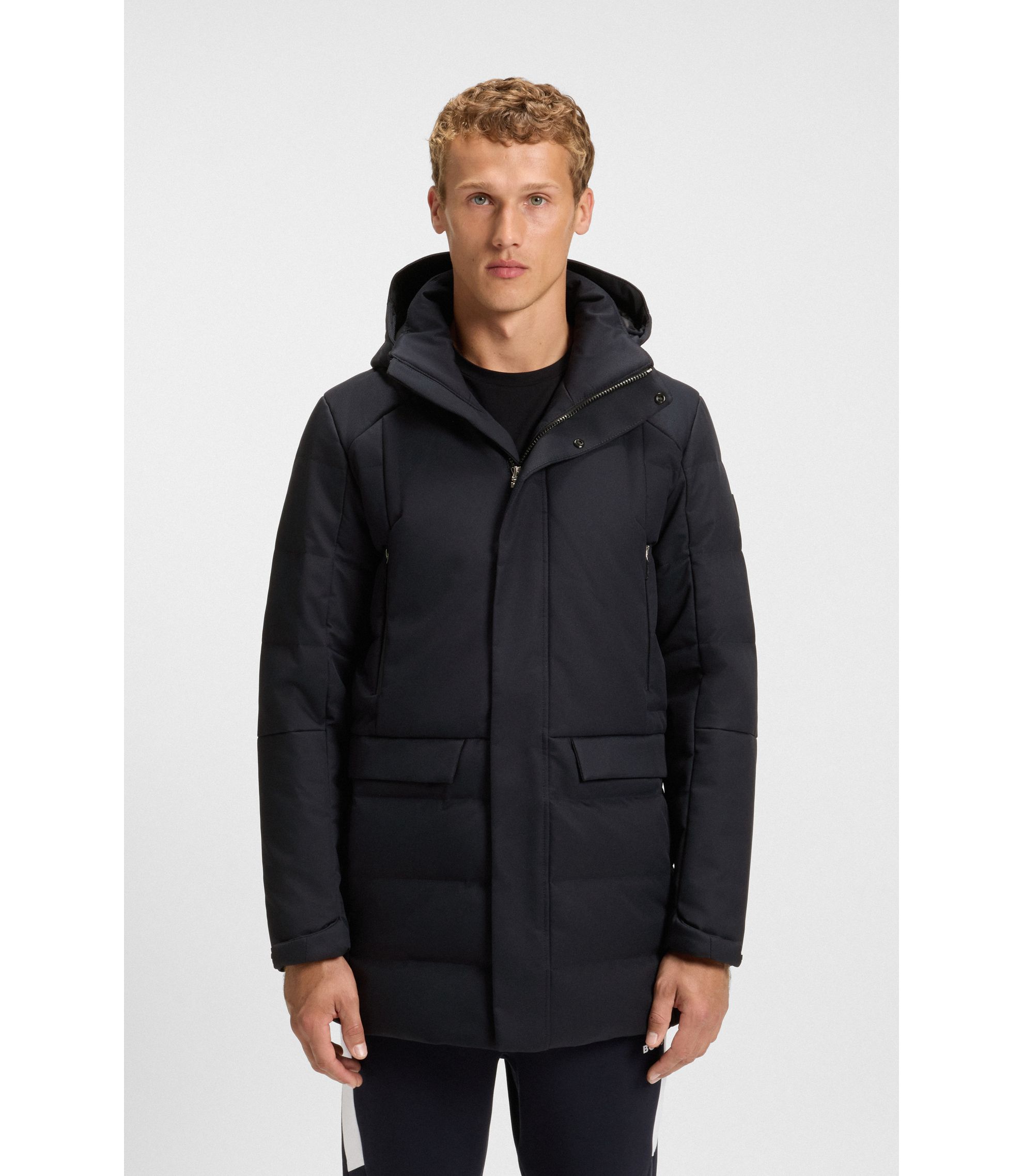 Wasserabweisender Parka mit Kapuze und Daunenfüllung