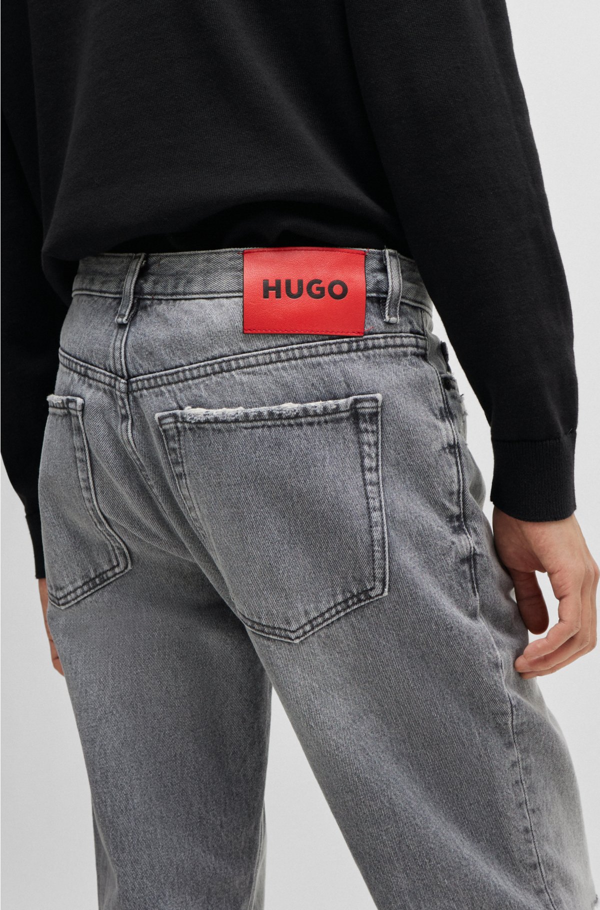 HUGO - Tapered-fit regular-rise jeans in grey denim