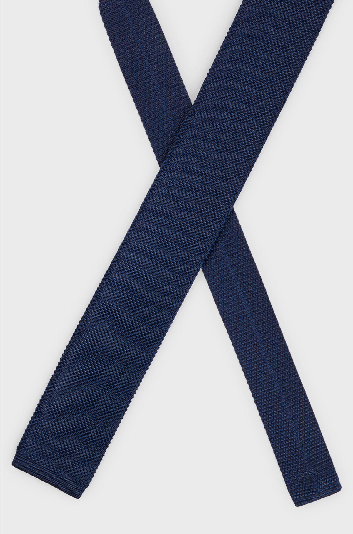 Silk-blend tie in a piqué structure, Dark Blue
