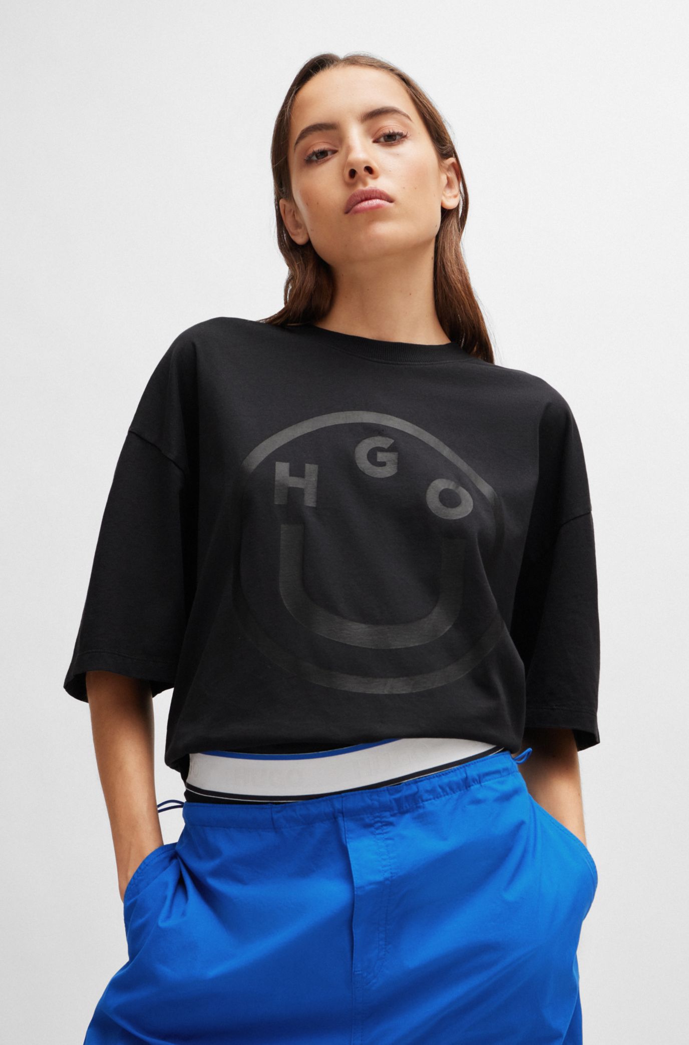 HUGO Oversized fit T shirt in cotton with new season logo