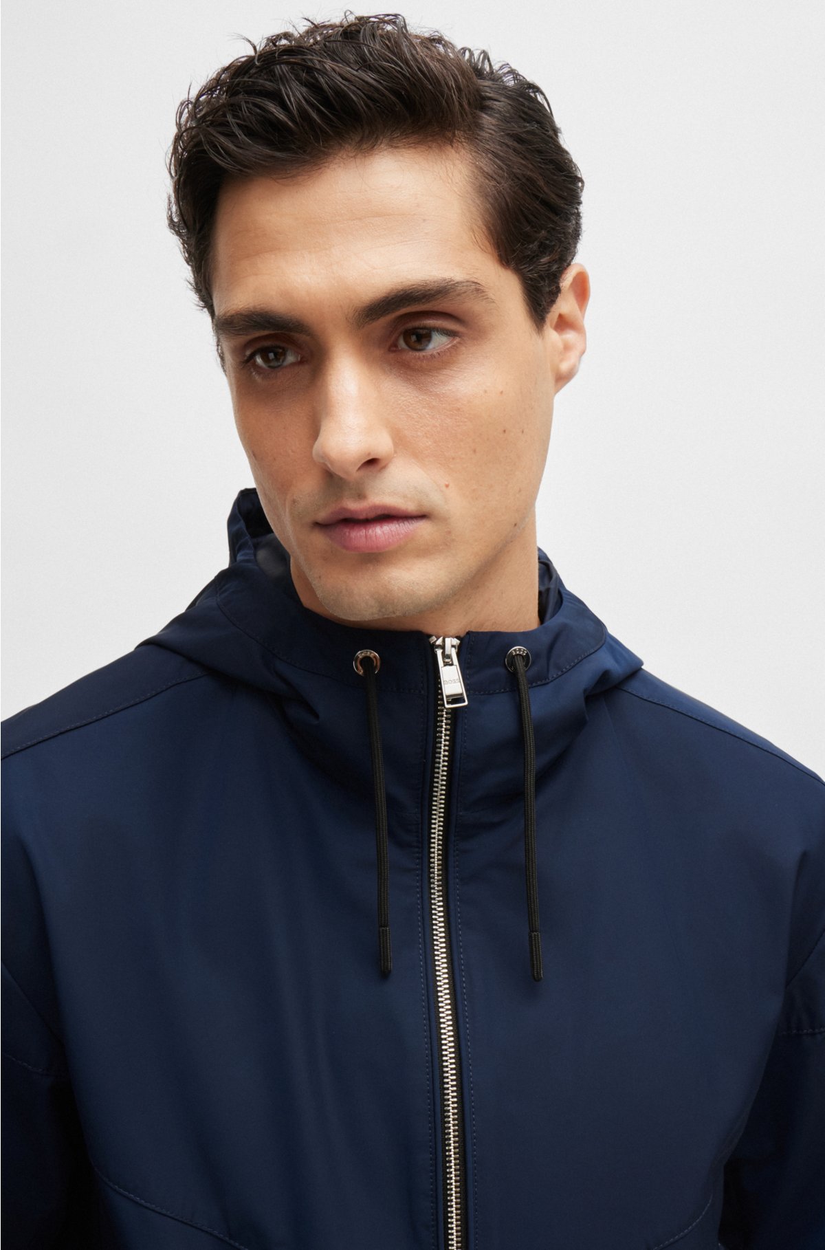 Water-repellent hooded jacket in a regular fit, Dark Blue