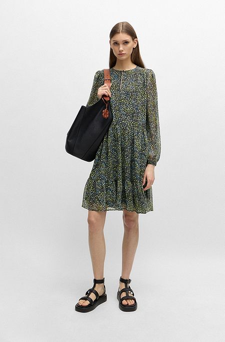 시즈널 프린트 크레이프 조젯 롱 슬리브 드레스, 패턴