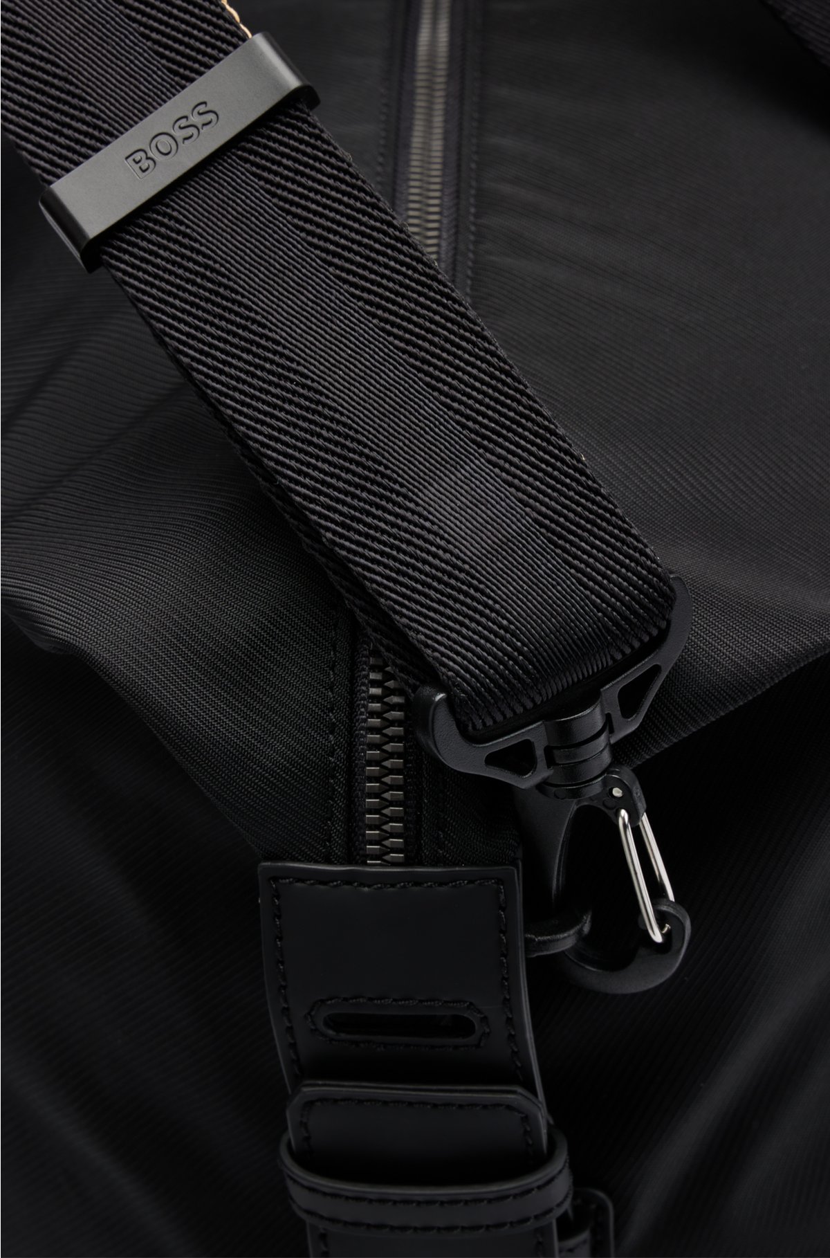 Comprar online asas de cuero negro para bolso con un largo de 52 cm.