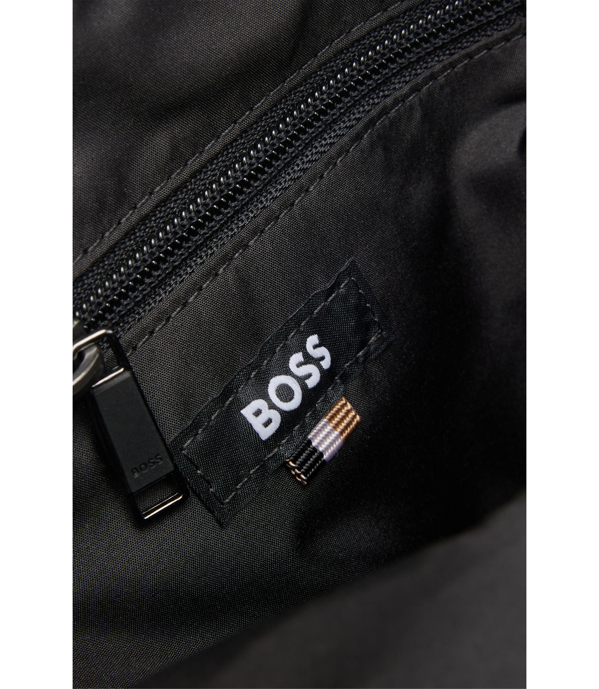 BOSS - クロスボディバッグ ストラクチャードファブリック レリーフ
