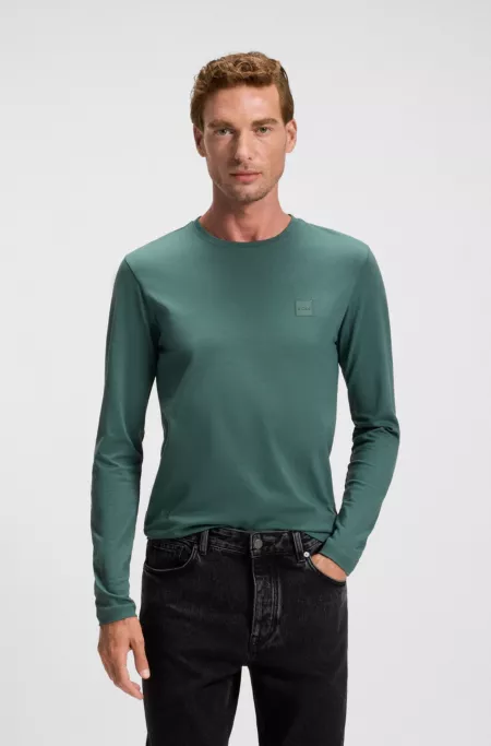 Long-sleeved T-shirt in cotton with woven logo patch