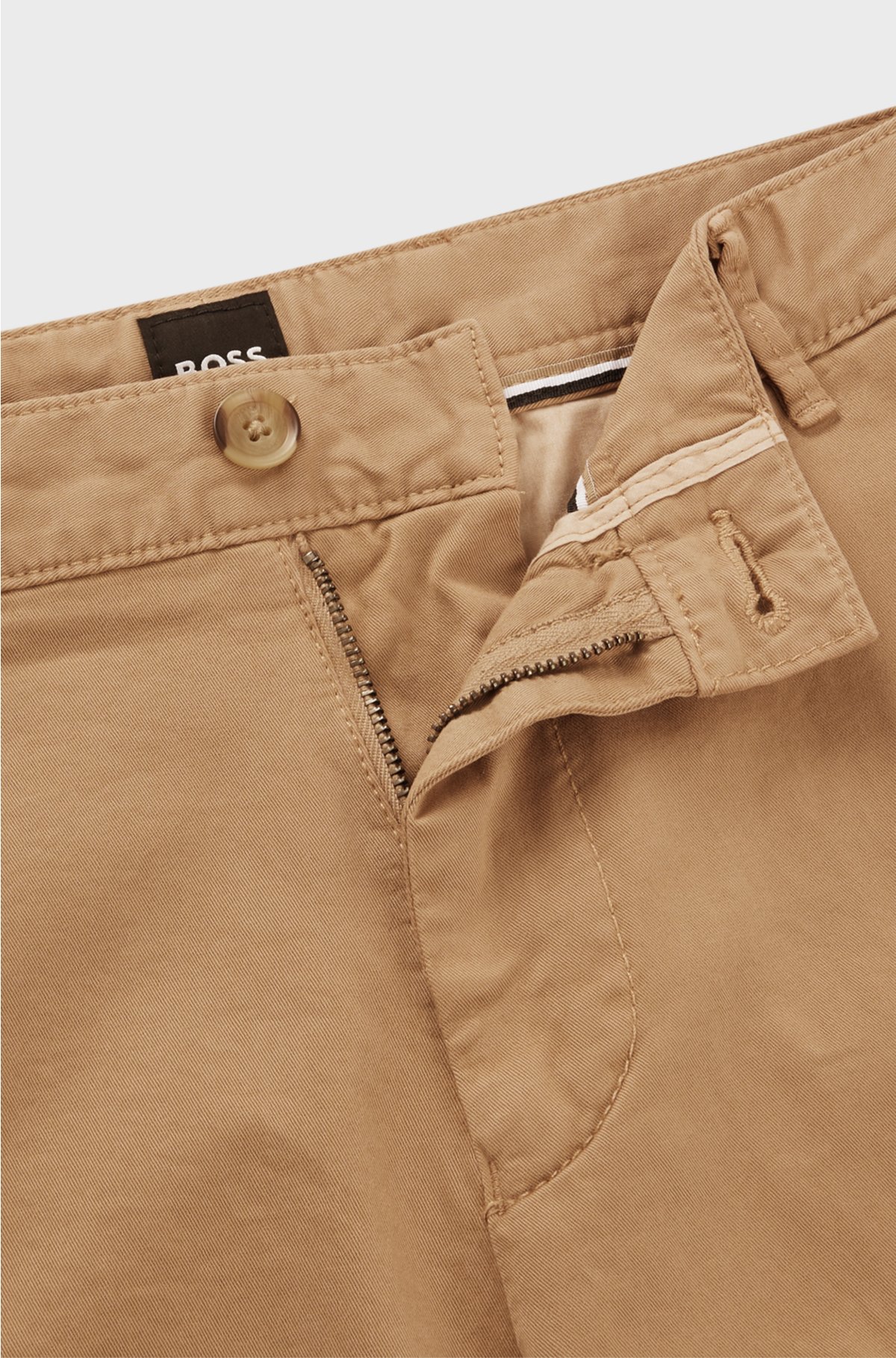 Slim-fit shorts in stretch-cotton twill, Beige