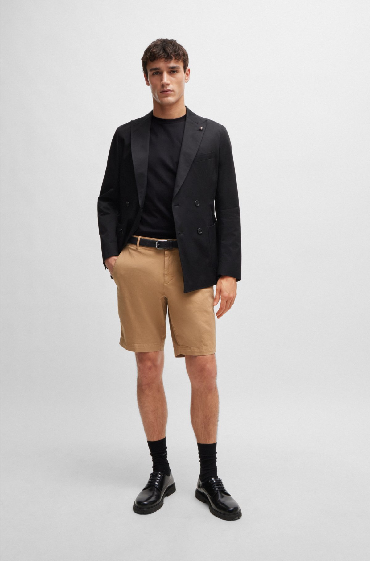 Slim-fit shorts in stretch-cotton twill, Beige