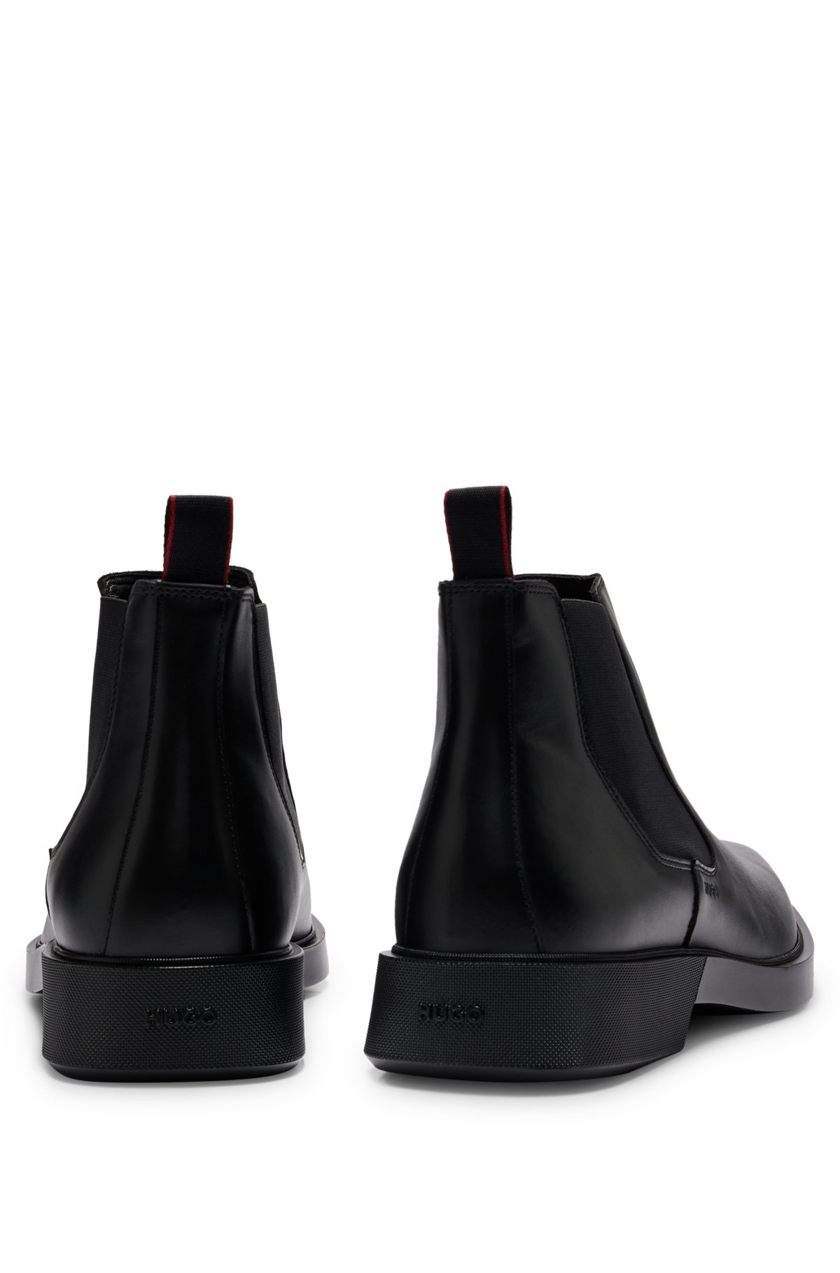 Leather Chelsea boots with signature pull loop, Black