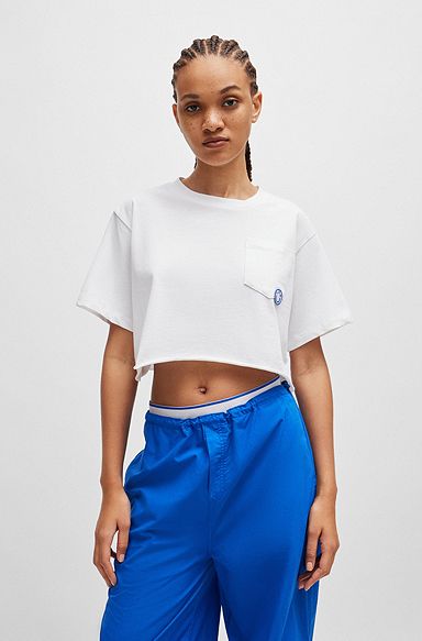 Relaxed-fit cropped T-shirt with logo badge, White