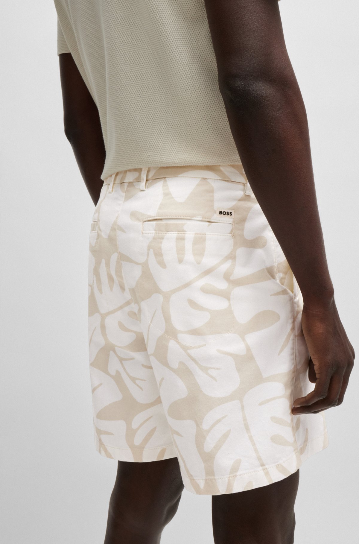 Regular-fit shorts in printed stretch-cotton twill, White