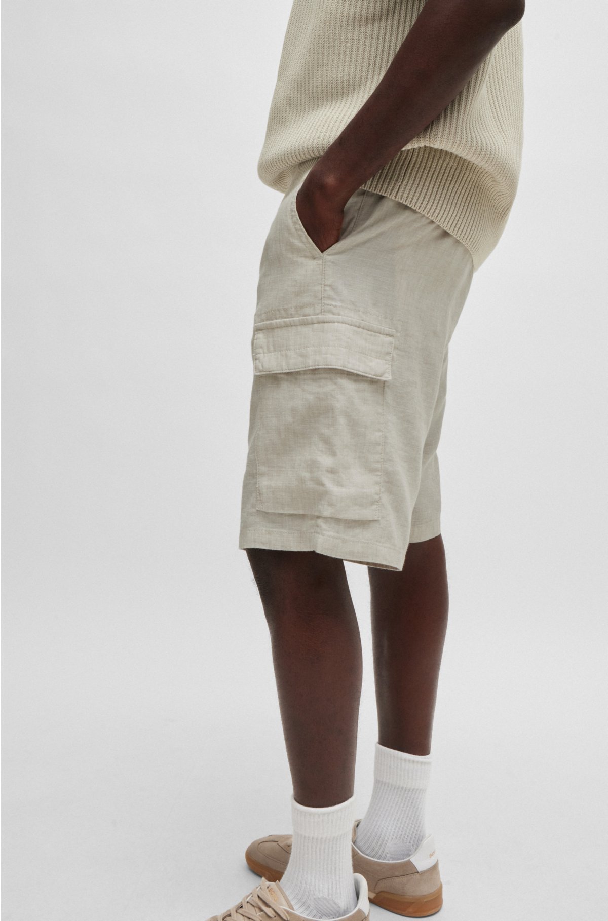 Regular-fit cargo shorts in a linen blend, Light Beige