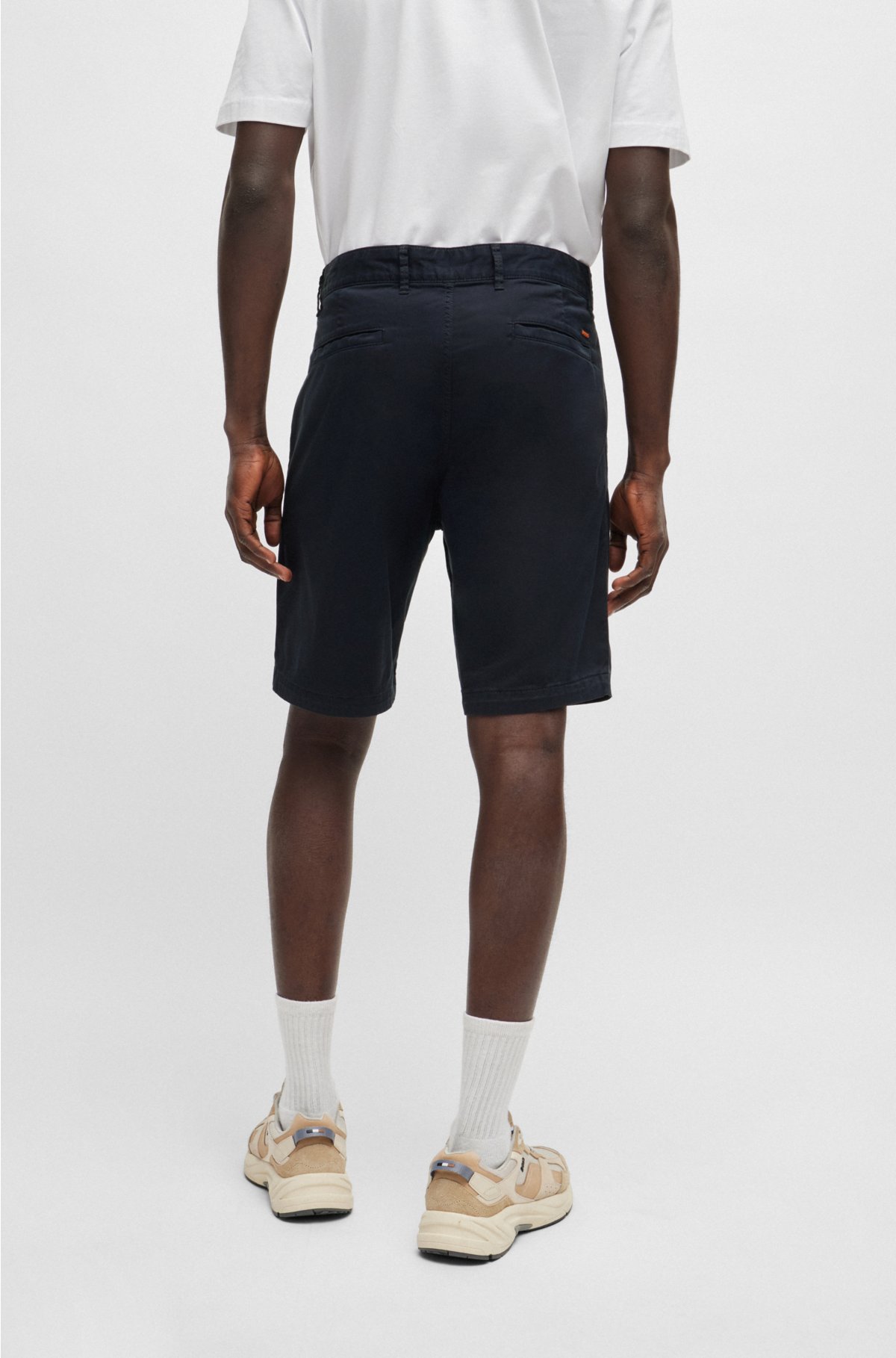 Slim-fit shorts in stretch-cotton twill, Dark Blue