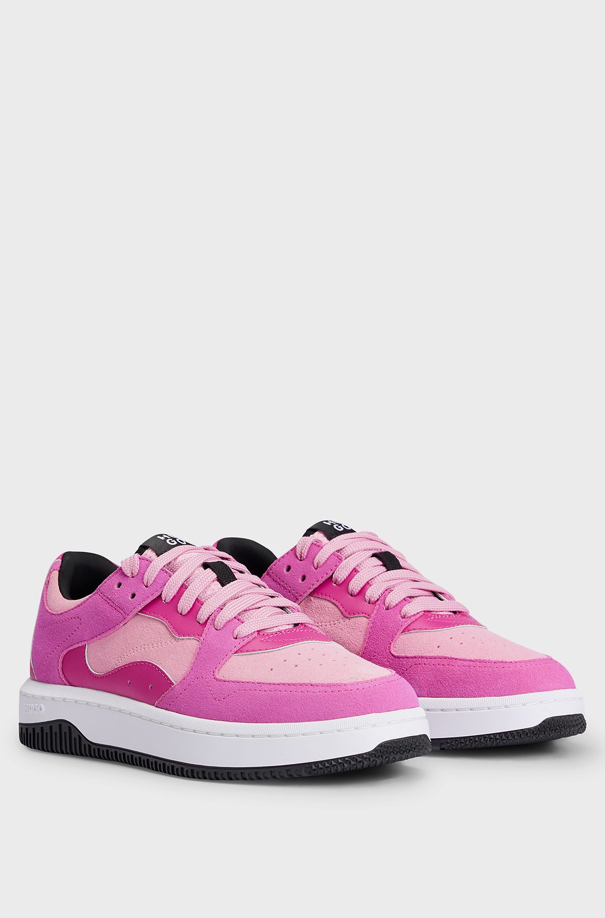 Low-top trainers in suede with logo details, Pink