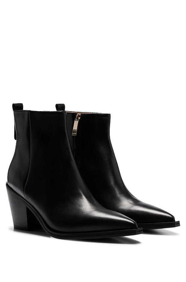 Leather boots with Cuban heel and pointed toe, Black