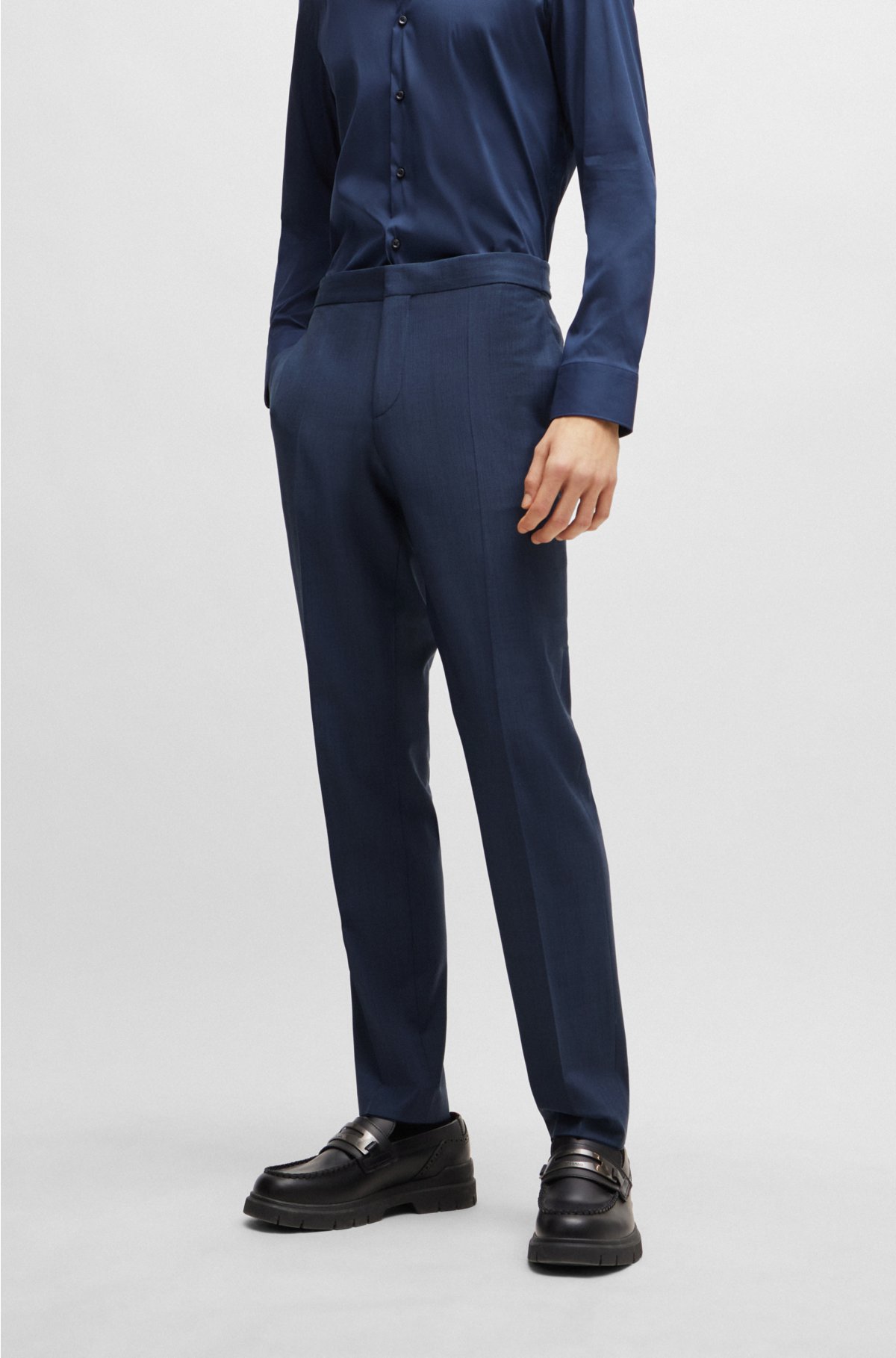 Slim-fit suit in textured fabric, Blue
