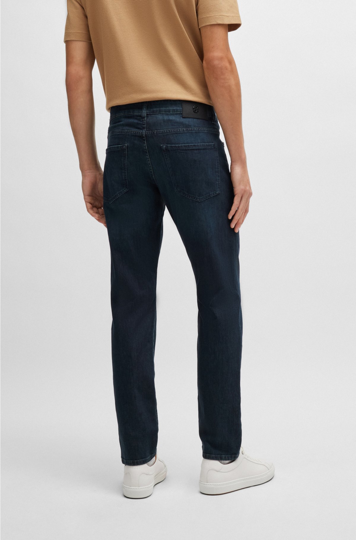 BOSS - Slim-fit jeans van comfortabel blauw stretchdenim