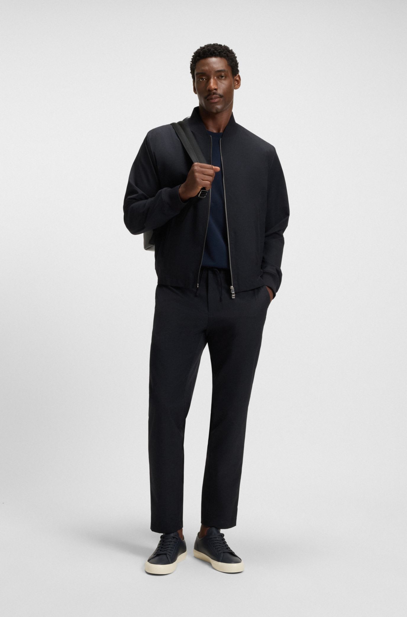 Slim-fit jacket in wrinkle-resistant mesh