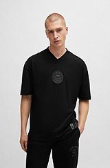 BOSS x NFL T-shirt van interlocked katoen met artworkprint, Zwart