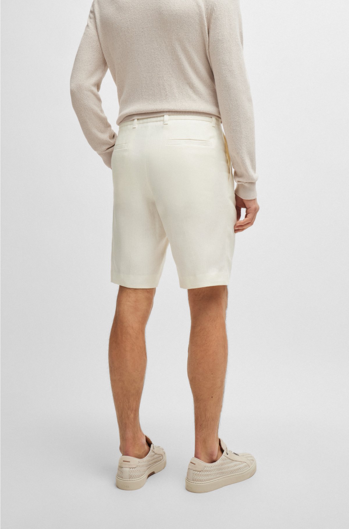 Herringbone-linen shorts with front pleats and drawcord, White