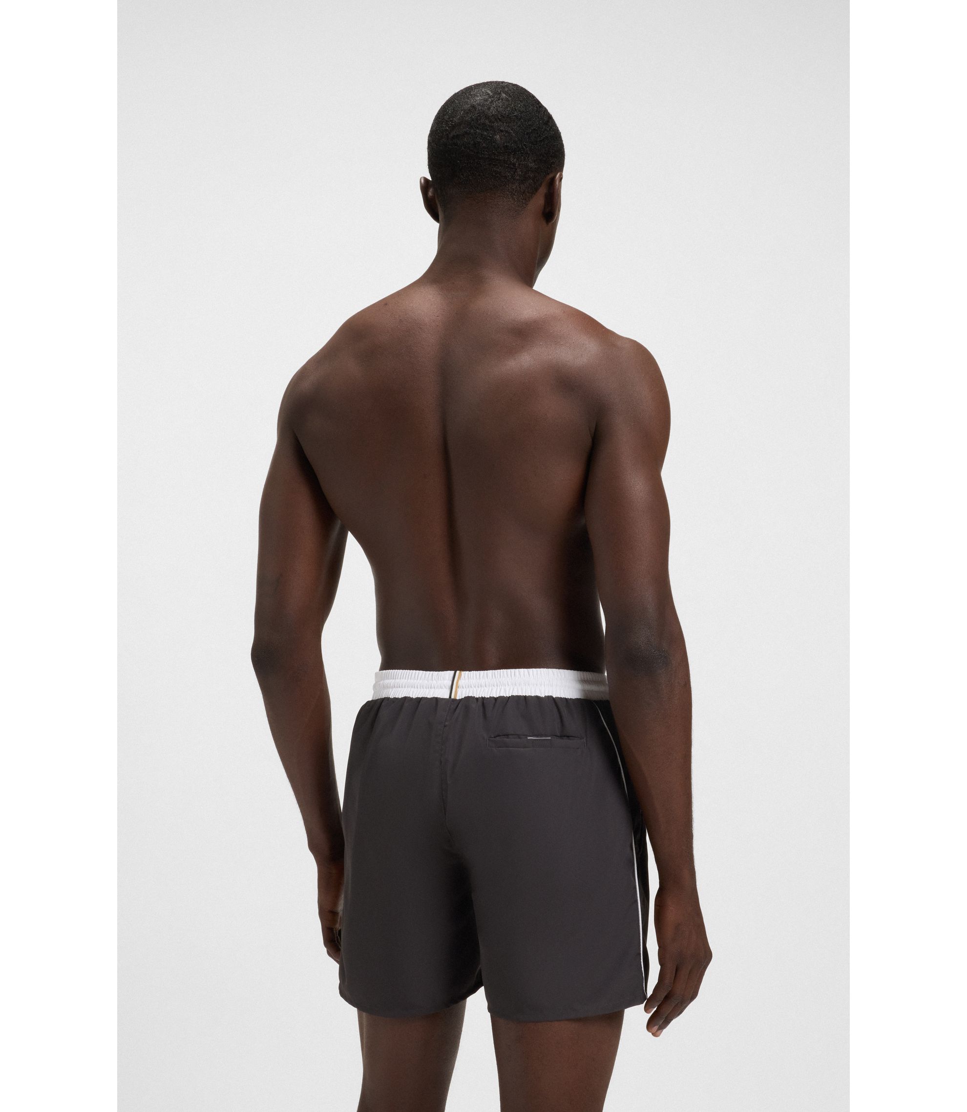 hbeu50514429_022_360?wid=1980&