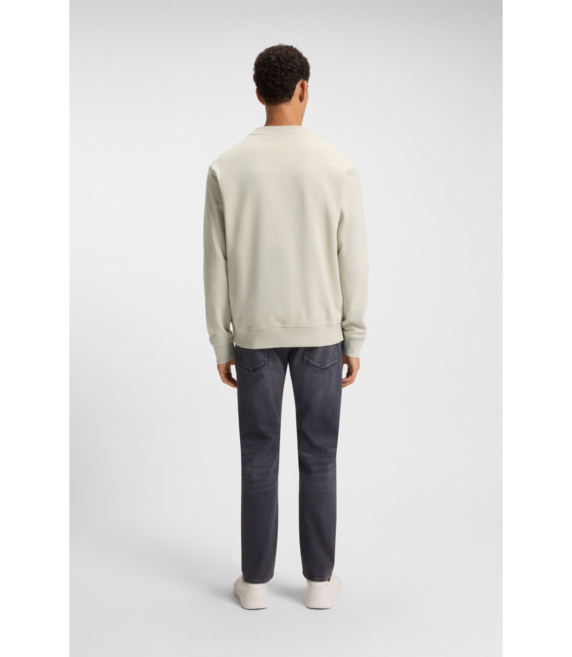 hbeu50514541_271_360?wid=1980&