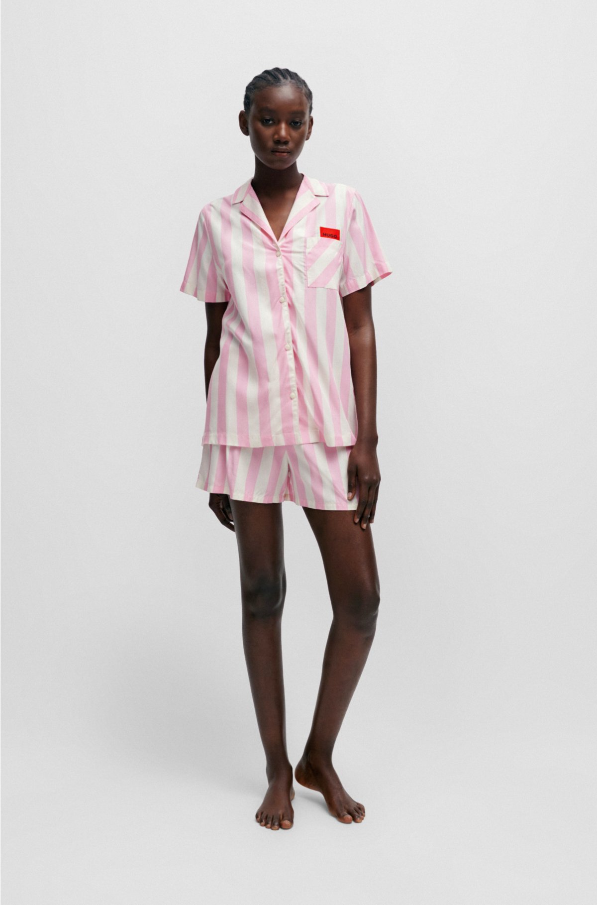 Patterned pyjama shirt with red logo label, Pink