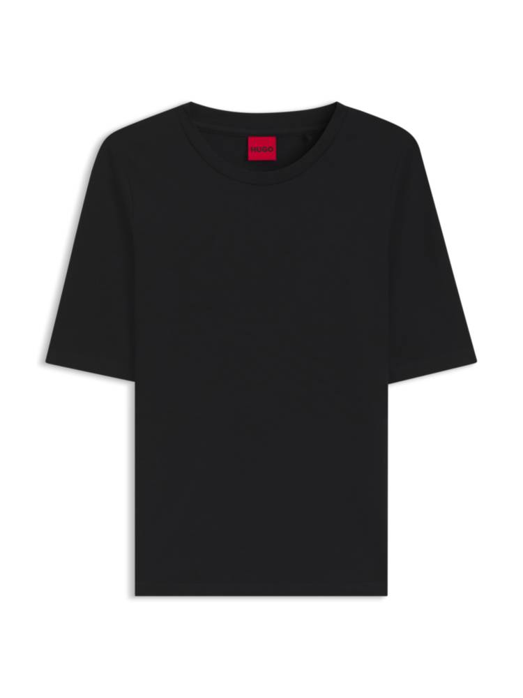 Artikel klicken und genauer betrachten! - Schmeichelhaftes HUGO T-Shirt mit schmaler Passform und verkürzten Ärmeln. Der Style ist aus einem atmungsaktiven und soften Stretch-Gewebe gefertigt und verfügt über ein Logo auf der Rückseite. | im Online Shop kaufen