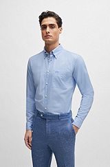 Chemise Slim Fit en coton Oxford, avec col à pointes boutonnées, bleu clair