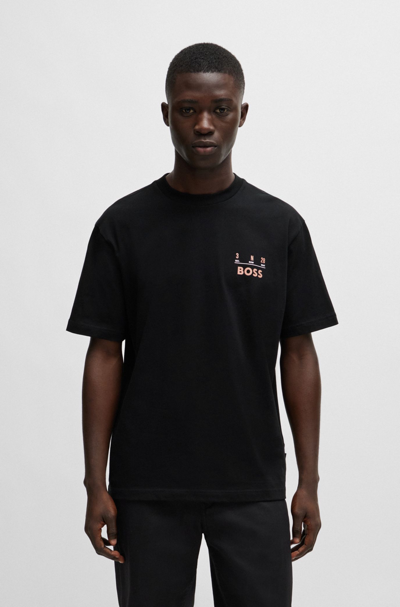 BOSS - Relaxed-Fit T-Shirt aus reiner Baumwolle mit Artwork der Saison