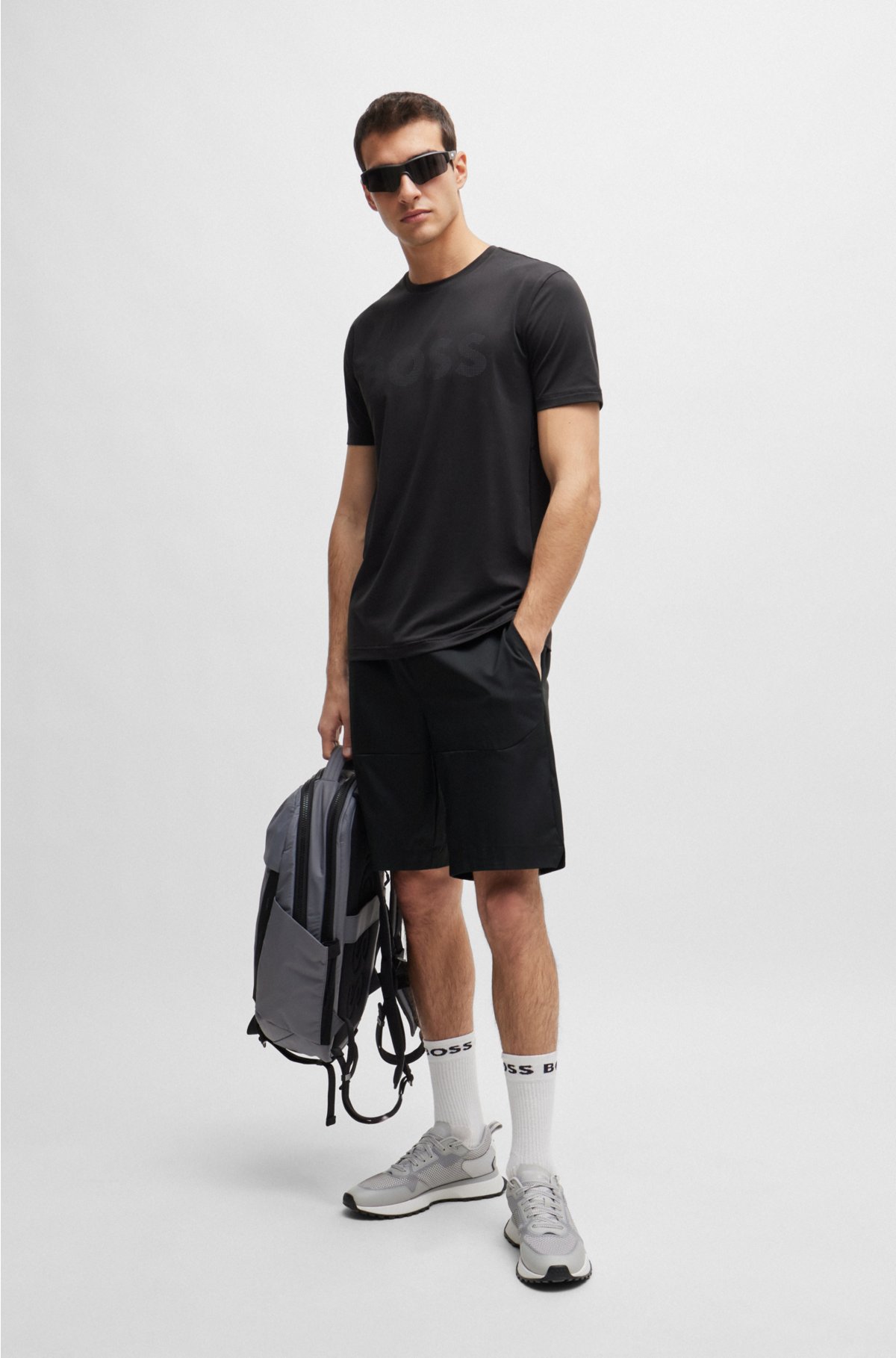 Slim-fit shorts in water-repellent twill, Black