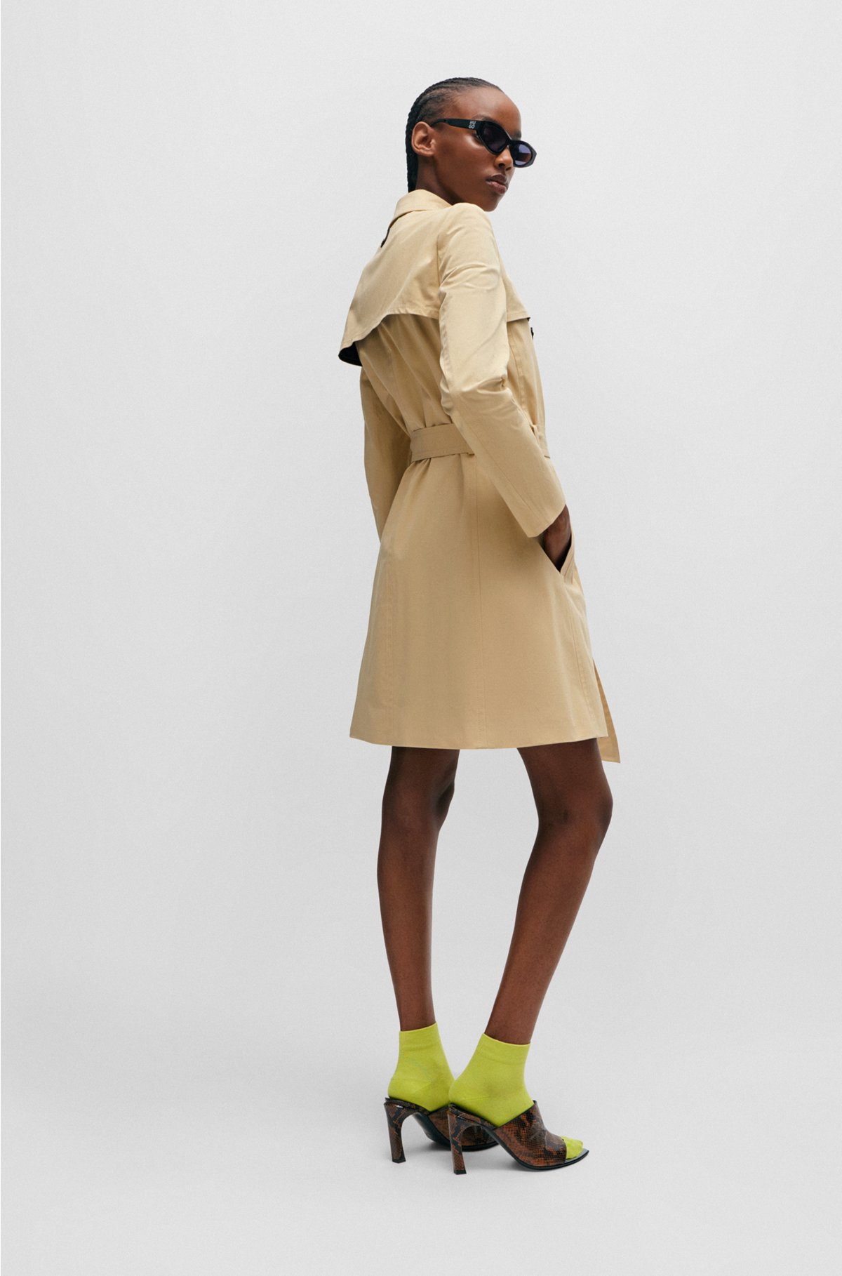 Belted trench coat in stretch cotton, Light Beige