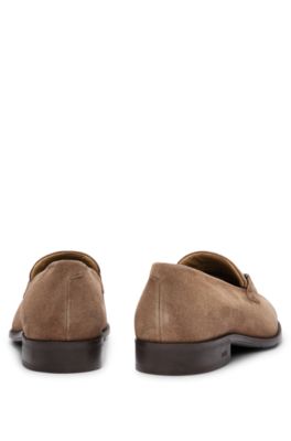 BOSS - Loafers aus Veloursleder mit Logo-Akzent aus Metall