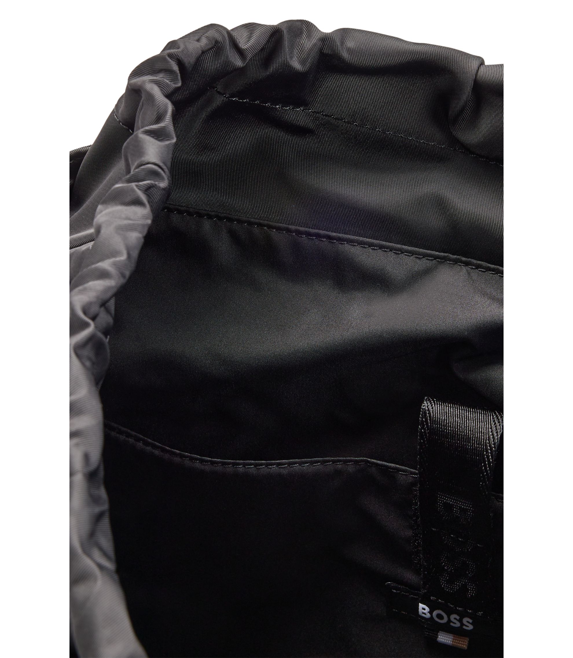 BOSS - マルチポケット バックパック Double Bモノグラムトリム - ブラック