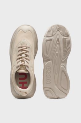 Sneakers stile runner con dettagli a contrasto, Beige chiaro