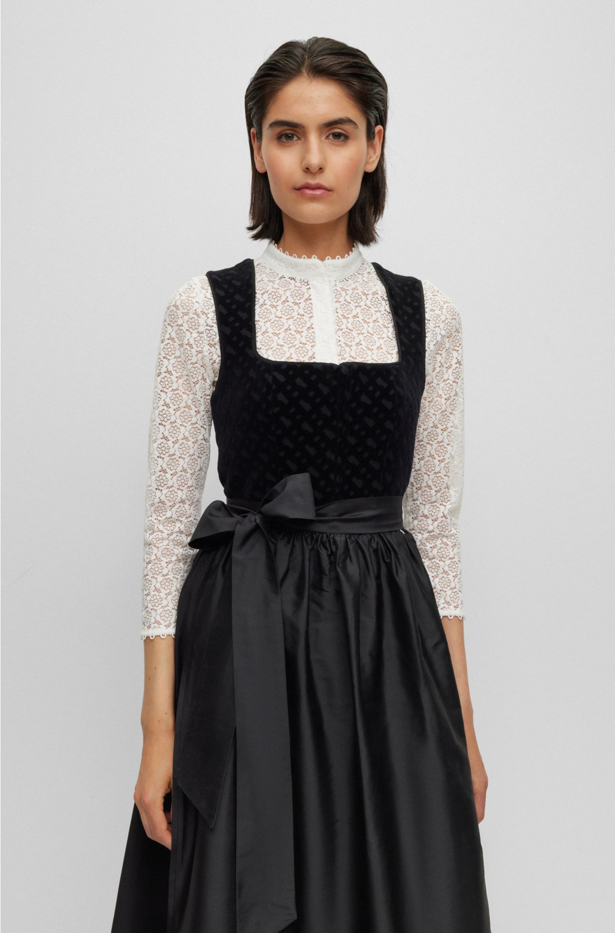 BOSS - BOSS x Kinga Mathe cropped lace blouse in a cotton blend | Blusenshirts