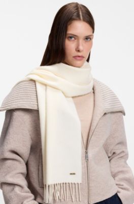 Wool woven scarf with logo rivet, Natural