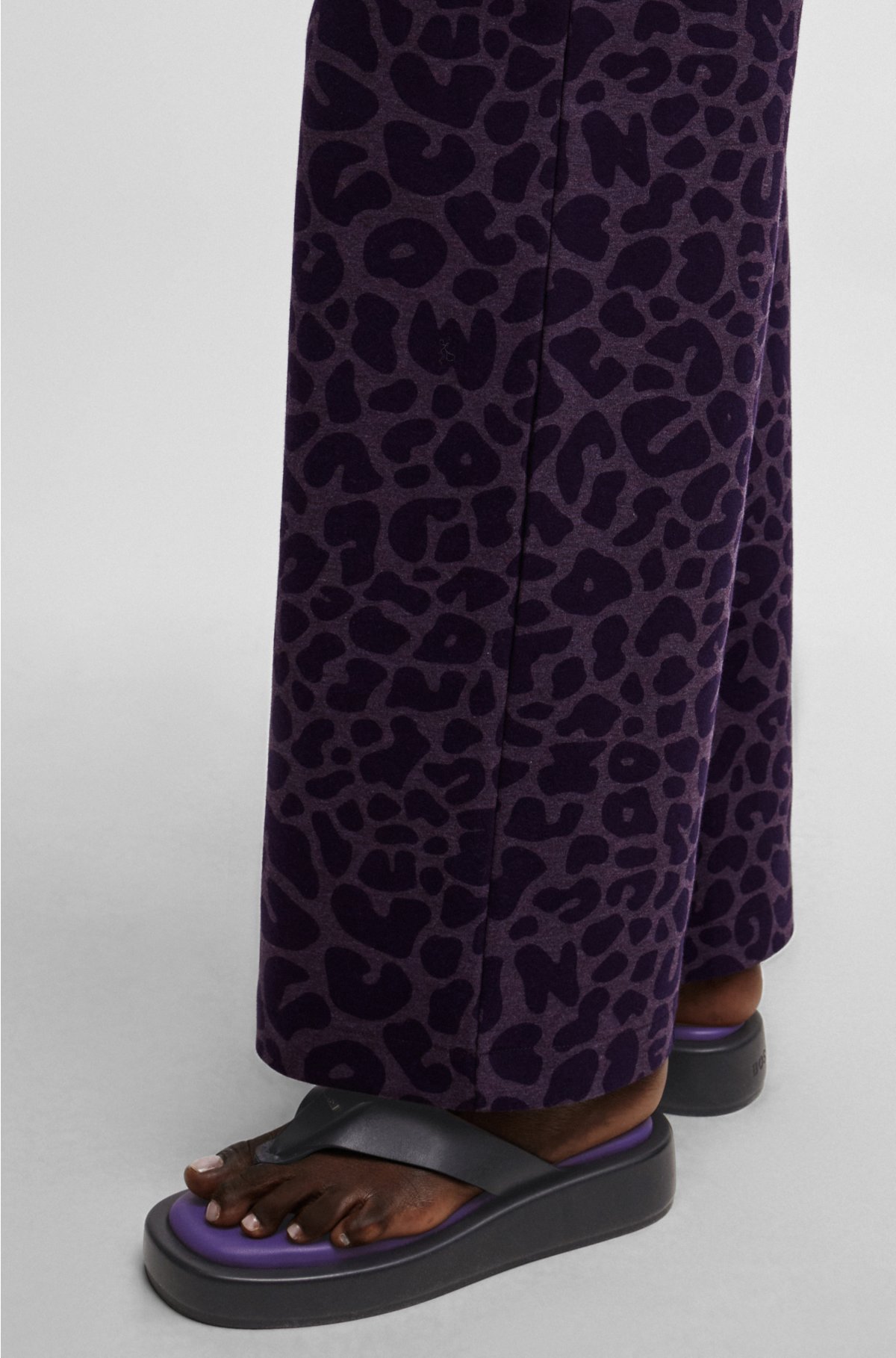 NAOMI x BOSS leather platform thong sandals with branded trim, Dark Purple