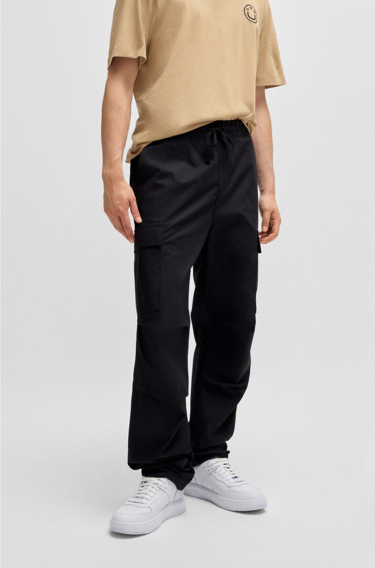  Pantalones para mujer con bolsillo con solapa y bolsillos  laterales (color negro, talla: mediano) : Ropa, Zapatos y Joyería