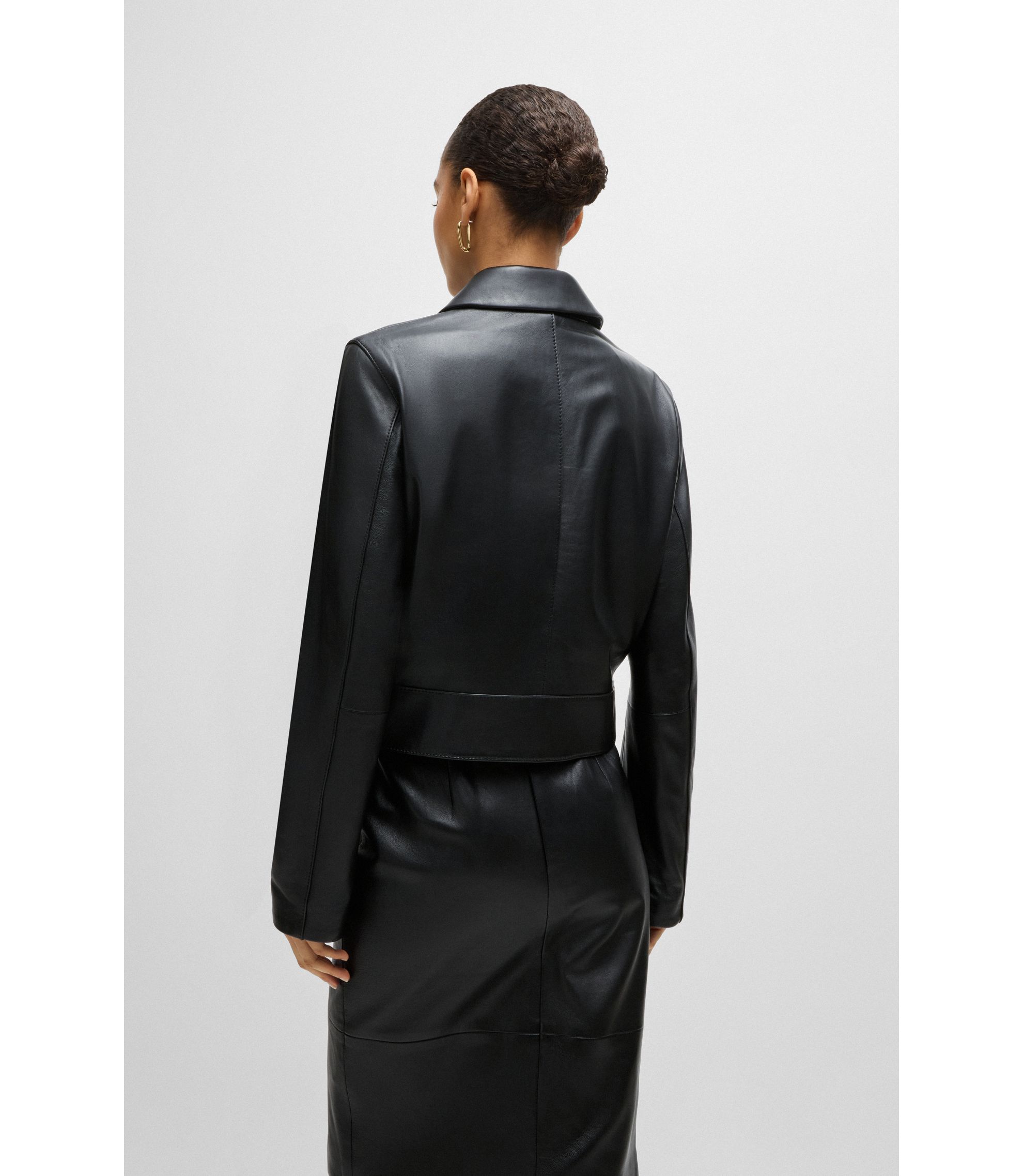 hbeu50518239_001_360?wid=1980&