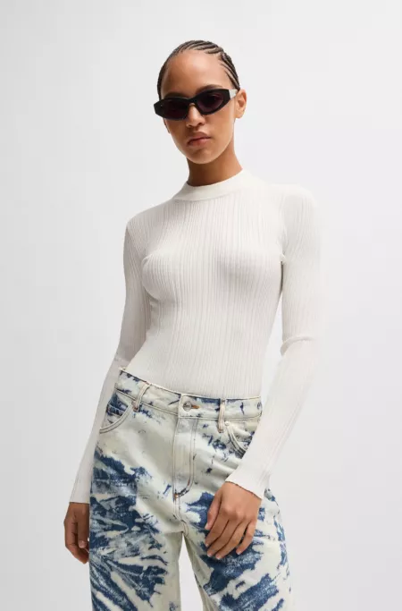 Slim-fit sweater with irregular ribbed structure