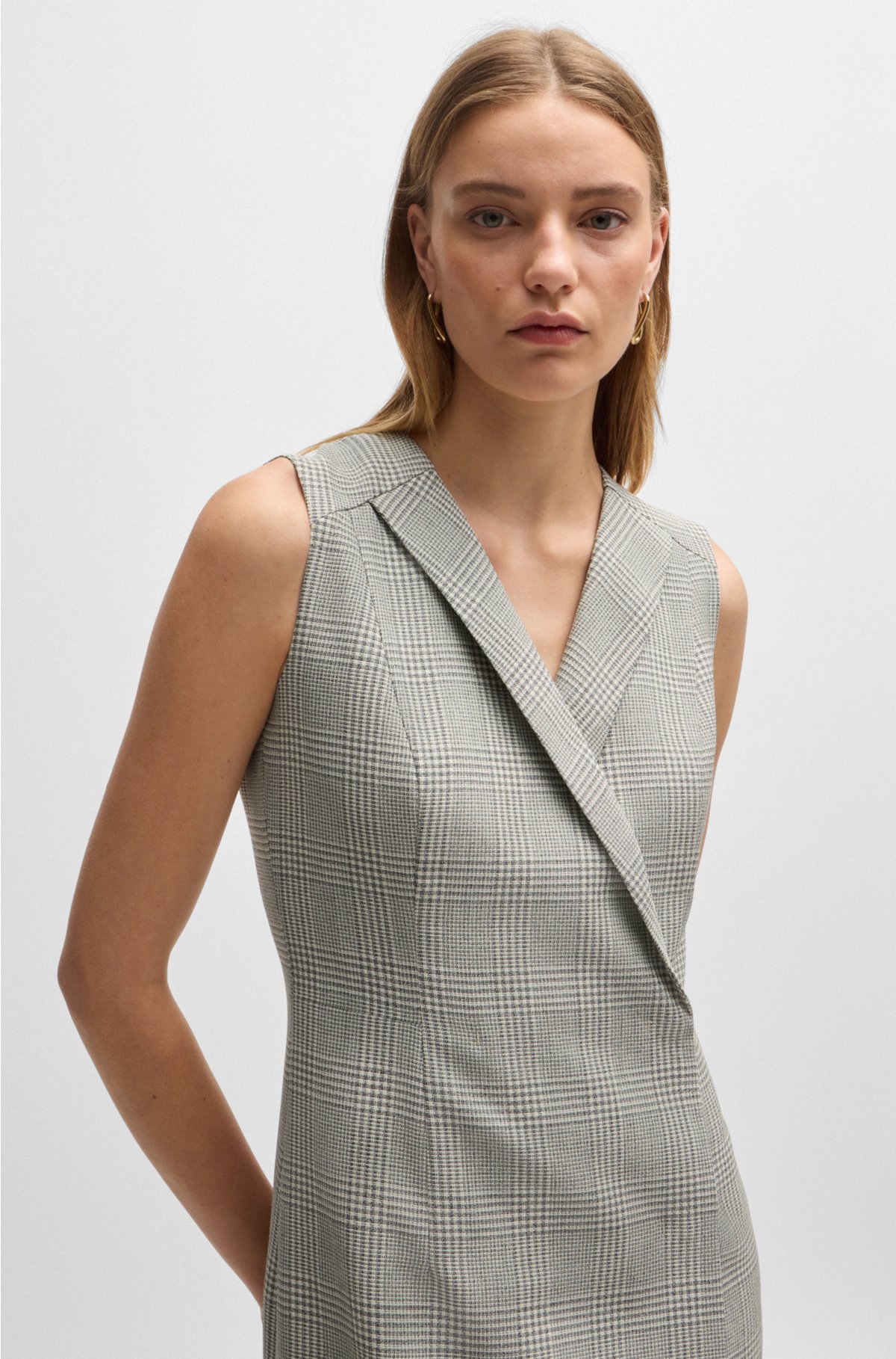 Wrap-front dress in checked virgin-wool crepe, Grey Patterned