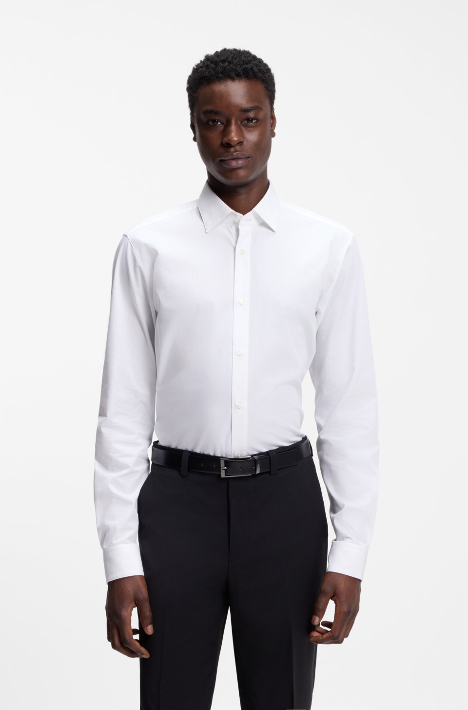 Modern-fit shirt in easy-iron cotton poplin