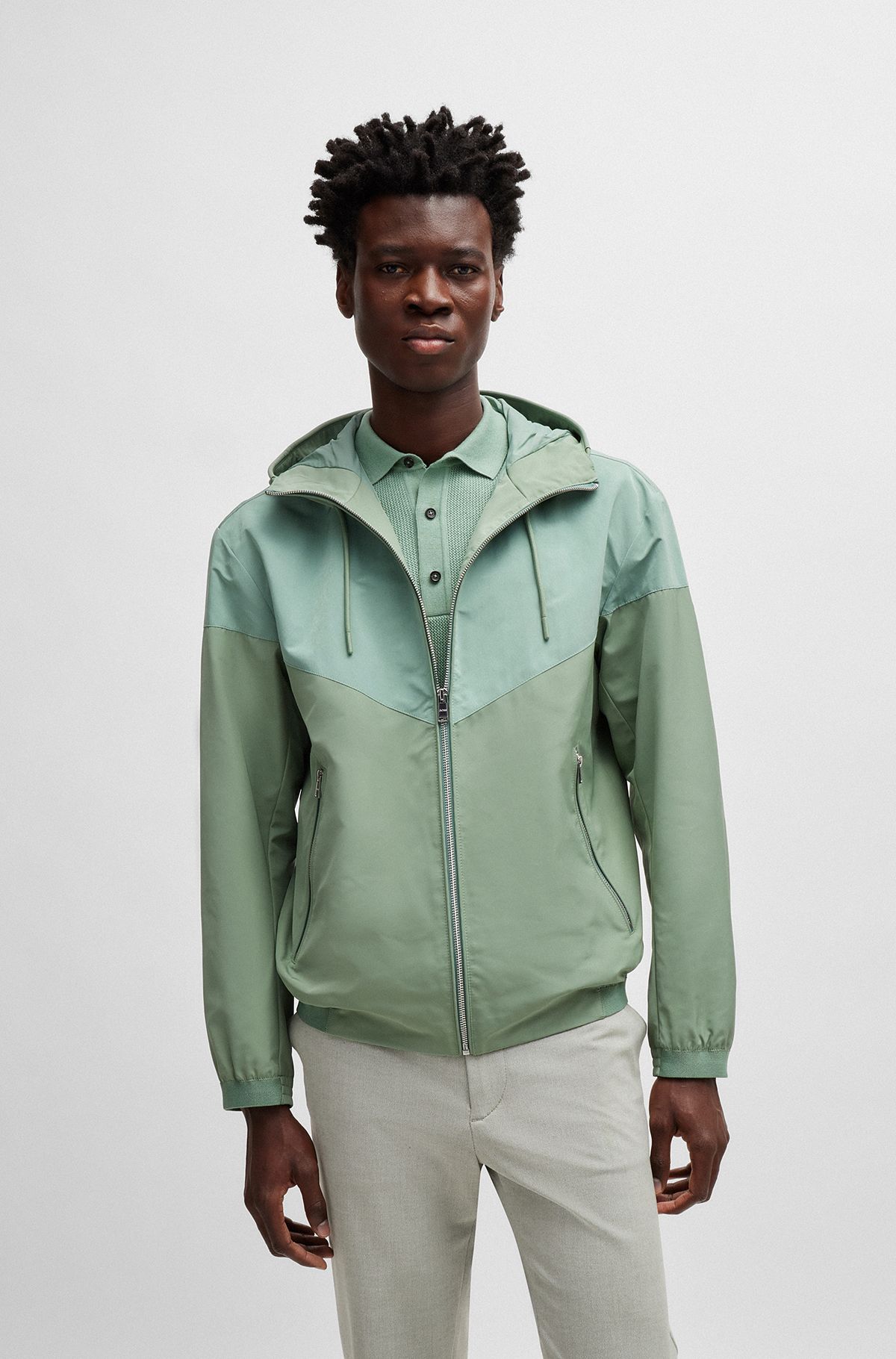Water-repellent jacket in a regular fit, Light Green