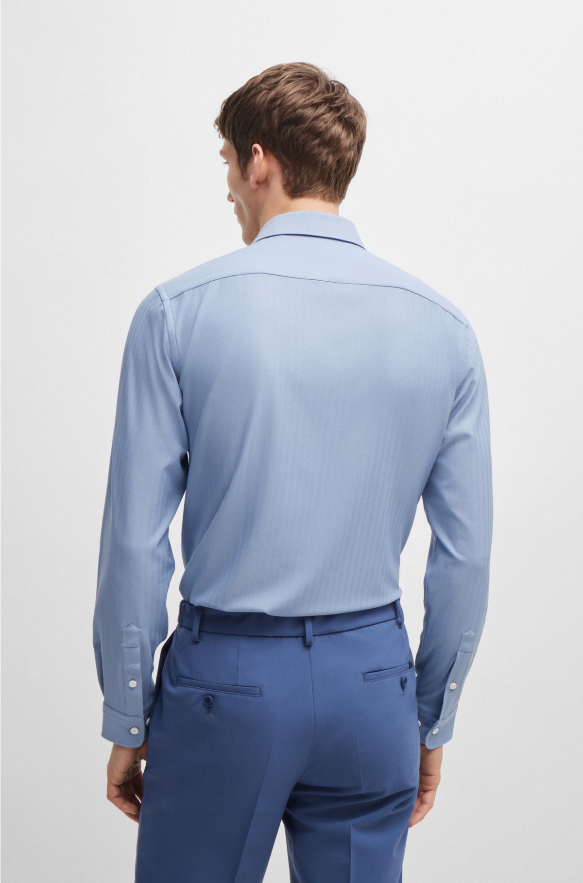 Slim-fit shirt in herringbone performance-stretch material, Light Blue