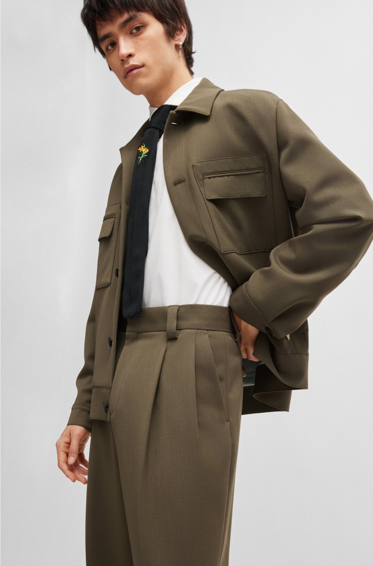 Tailored trousers in a stretch-wool blend, Khaki