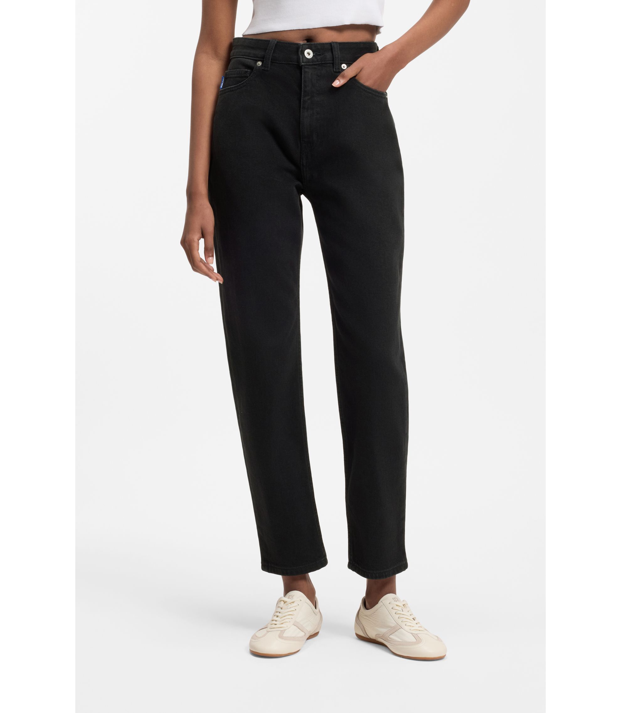 Mom-Jeans aus schwarzem Stretch-Denim