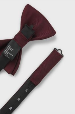 Pre-tied bow tie in a silk blend, Dark Red